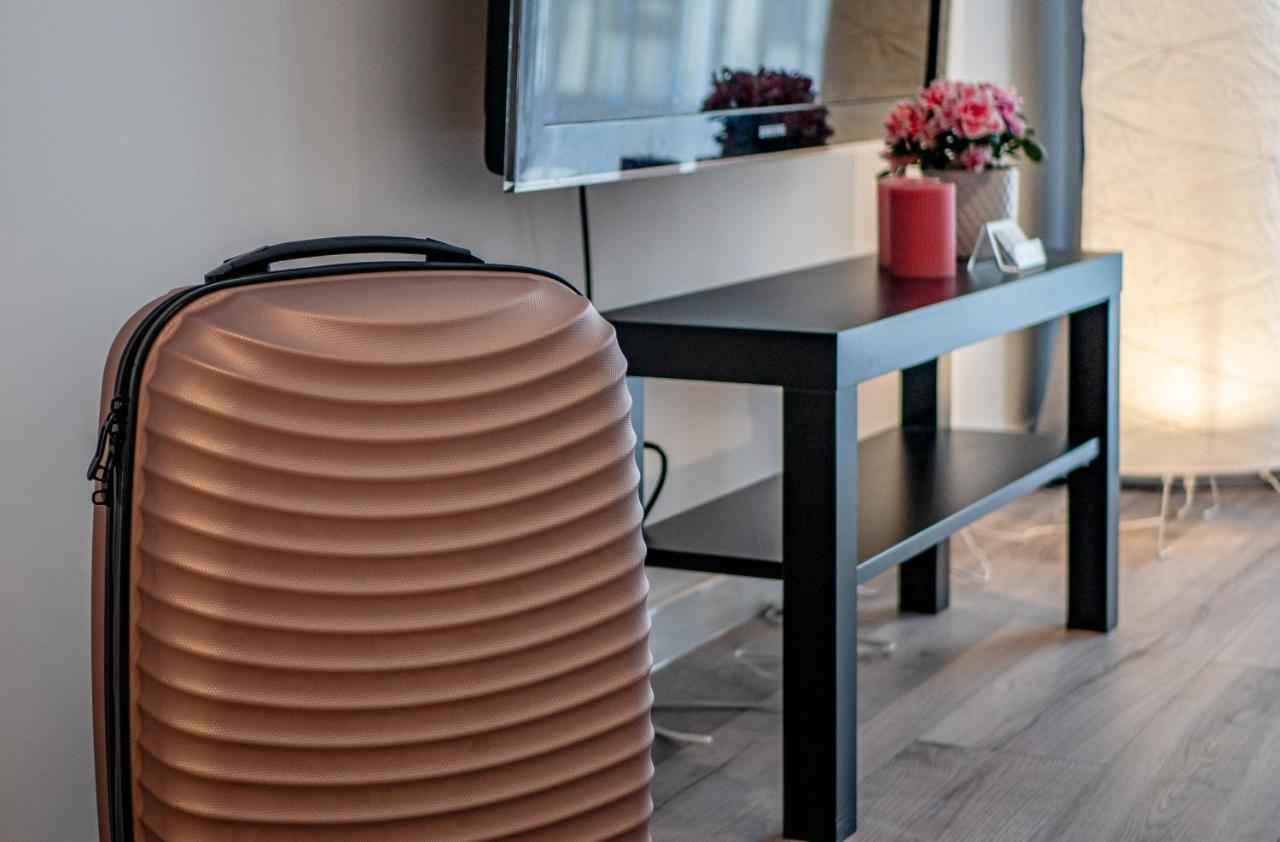 Apartamenty Homely Place Blisko Starego Rynku - Parking 波兹南 外观 照片