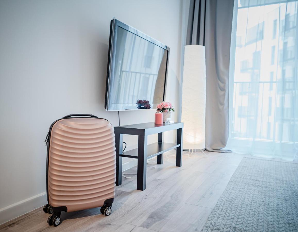 Apartamenty Homely Place Blisko Starego Rynku - Parking 波兹南 外观 照片