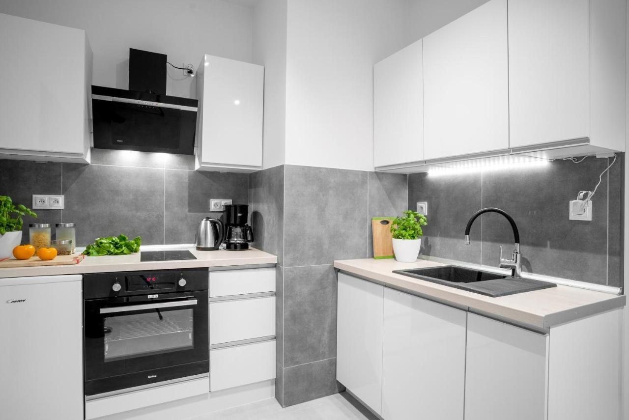 Apartamenty Homely Place Blisko Starego Rynku - Parking 波兹南 外观 照片
