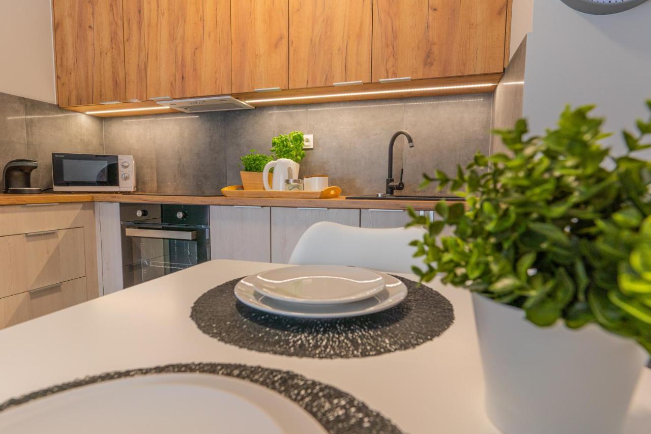 Apartamenty Homely Place Blisko Starego Rynku - Parking 波兹南 外观 照片
